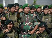 Satgas Rajawali 712 Disambut Meriah Pangdam Merdeka