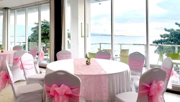 Whiz Prime Hotel Tawarkan Momen HUT Spesial di Tepi Laut