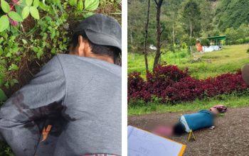 Petugas mengevakuasi jenazah tukang bangunan korban penembakan di Gereja GKI Immanuel Air Garam, Jayawijaya, Papua.