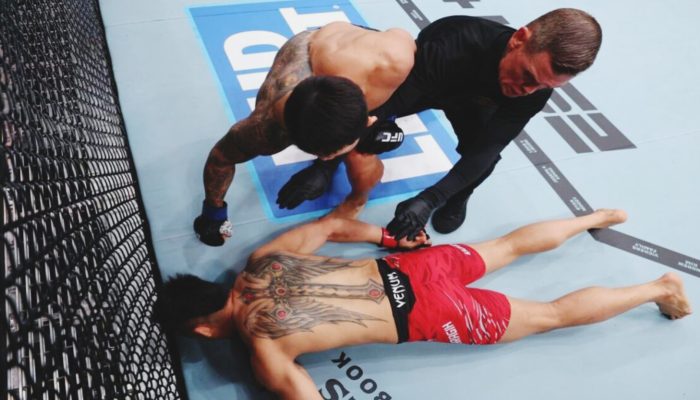 28 Detik yang Menghancurkan Mimpi! Jeka Saragih Tumbang Brutal di Debut UFC