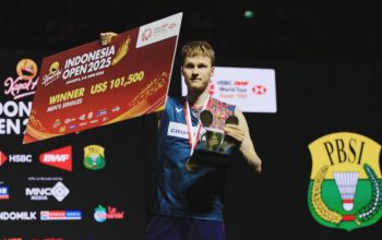 Anders Antonsen rayakan kemenangan usai taklukkan Tien Chen Chou di final Indonesia Open 2025