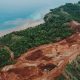Kerusakan alam di kawasan Geopark Raja Ampat akibat tambang ilegal; polisi menyelidiki empat perusahaan tambang yang dicabut izinnya.