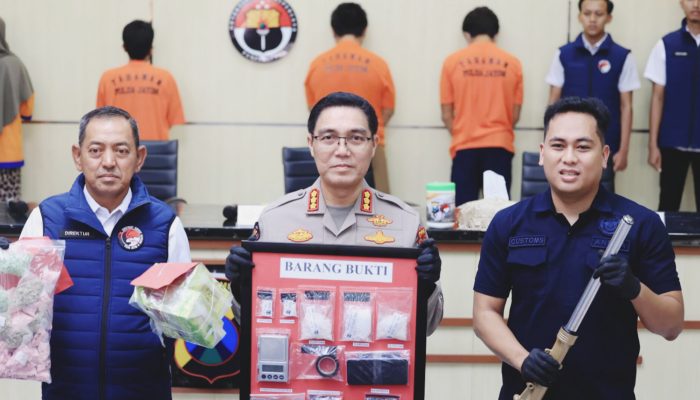 Polda Jatim Tangkap Empat Admin dan Anggota Grup Online Penyuka Sesama Jenis