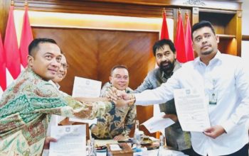 Presiden Prabowo menyerahkan empat pulau sengketa kepada Pemerintah Aceh secara simbolis di Istana Negara