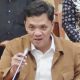Ketua Komisi III DPR RI Habiburokhman menyampaikan pernyataan resmi soal dugaan kejanggalan putusan kasus hak cipta Agnez Mo dalam konferensi pers di Senayan.