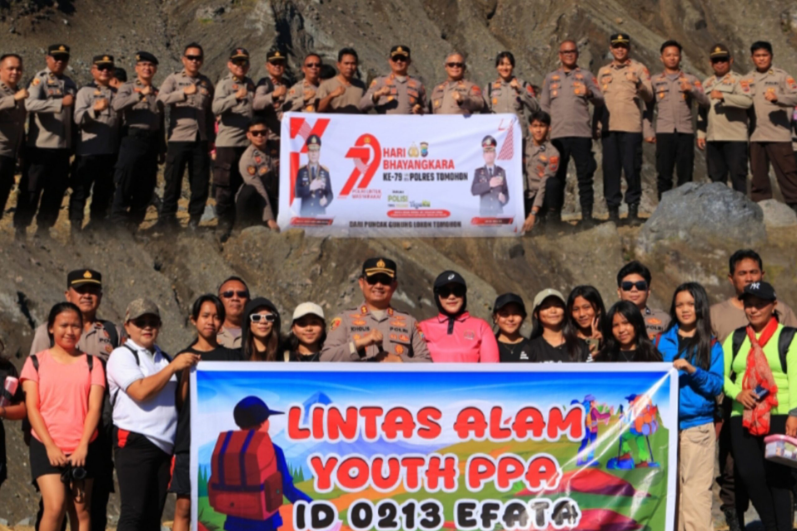 Kapolres Tomohon AKBP Nur Kholis bersama rombongan pendaki dan Bintara Remaja saat berada di puncak Gunung Lokon dalam rangka HUT Bhayangkara ke-79.