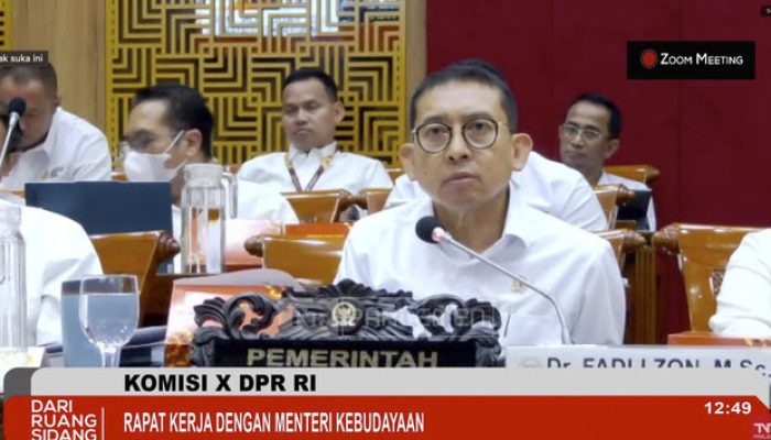 Air Mata Pecah di DPR! Pernyataan Fadli Zon Soal Mei 1998 Bikin Komisi X Menangis