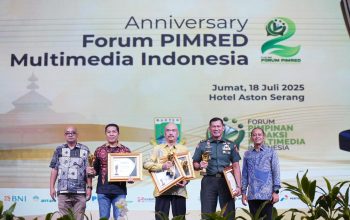 Jenderal TNI Agus Subiyanto dianugerahi Pemimpin Visioner di Pimred Award 2025 atas visi transformasional TNI