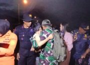 KM Barcelona VA Terbakar, TNI dan Warga Bahu Membahu Selamatkan Penumpang