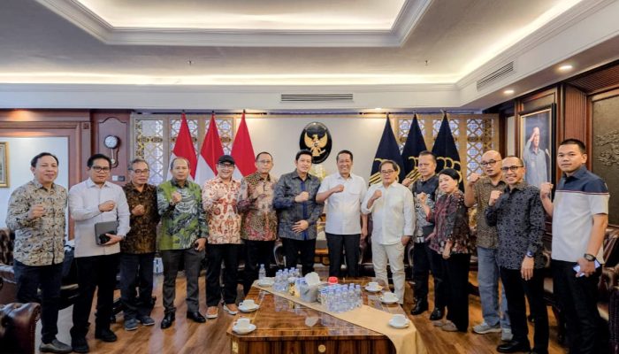 Menkum dan TNI Restui Kongres PWI 2025, Andi: Presiden Ingin PWI Solid dan Bersatu