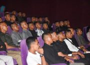 Keluarga Besar Kodim Minahasa Rame-rame Nonton Film “BELIEVE”
