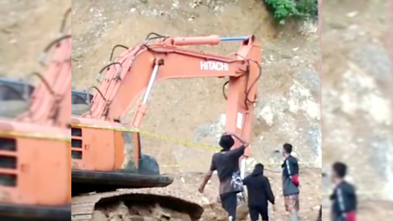 Excavator tambang emas ilegal disita Polda Sulut di Ratatotok