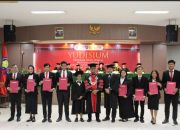 UKI Luluskan 55 Sarjana Hukum Berintegritas, Diperkuat Jejaring Praktisi dan DPR