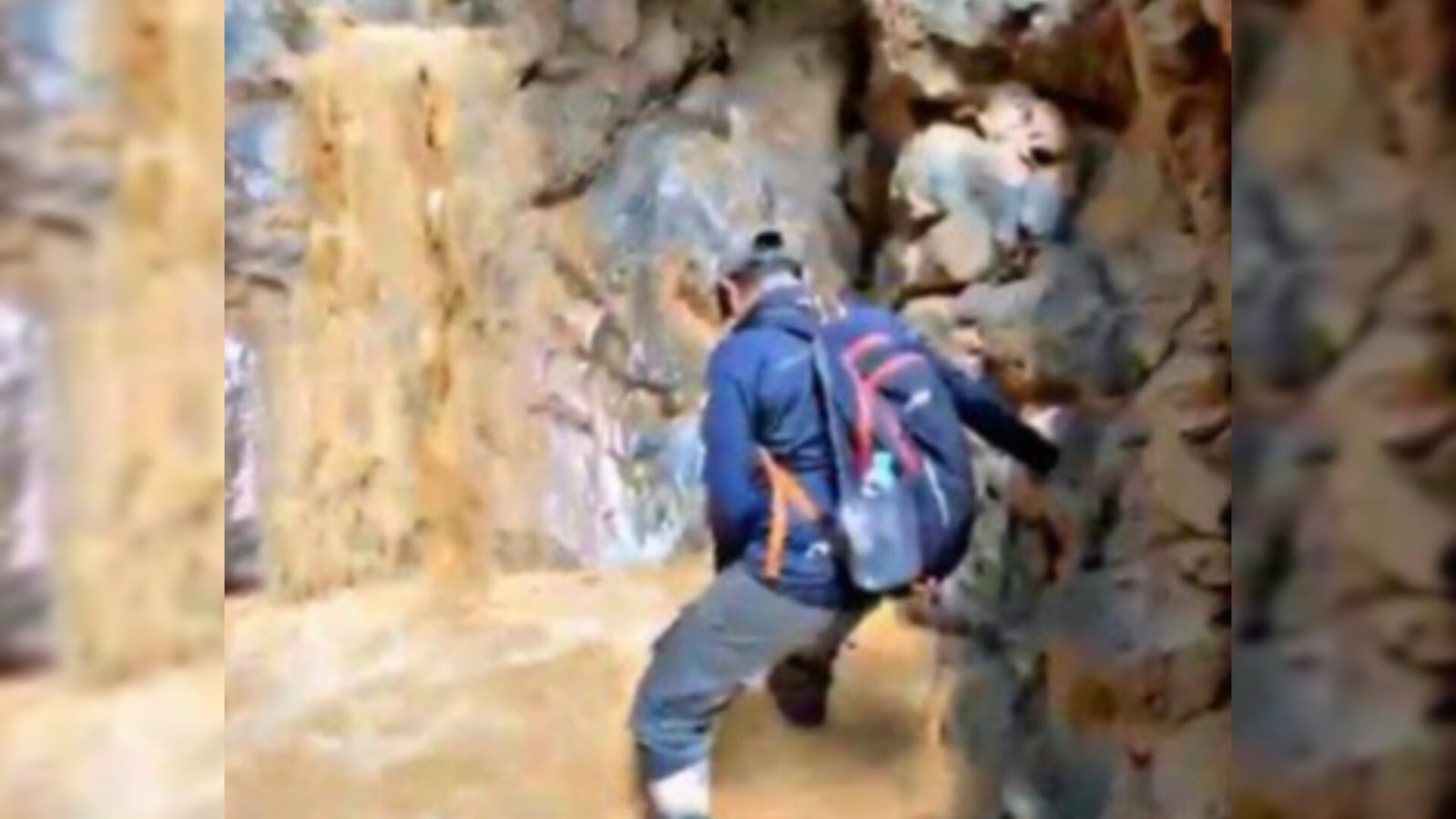 Air Terjun Kanaan di Bolaang Mongondow yang tercemar, air berwarna coklat akibat aktivitas tambang emas ilegal di hulu sungai.