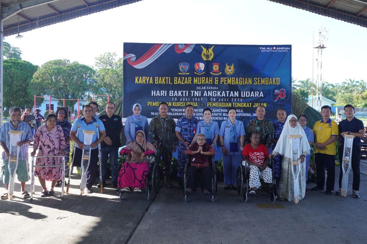 TNI AU Wilayah Medan gelar bakti sosial, bazaar murah, dan layanan kesehatan dalam rangka Hari Bakti ke-78 di Lanud Soewondo.
