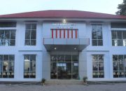 Warganet Menggugat! Capil Tondano di Bawah Robby Dondokambey Dituding Amburadul, Calo Malah Jadi “Pahlawan”