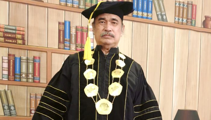 Prof. Suhandi Cahaya, Advokat Top yang Mengabdi Tanpa Bayaran demi Tuhan dan Keadilan