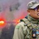 Asap mengepul dari bangunan terbakar akibat serangan KKB di Distrik Omukia, Kabupaten Puncak, Papua Tengah.