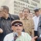 Eggi Sudjana keluar dari ruang gelar perkara di Bareskrim Polri, Rabu (9/7/2025), usai menolak lanjutan forum tanpa bukti fisik ijazah Jokowi.