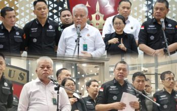 Empat tersangka kasus korupsi proyek digitalisasi pendidikan ditetapkan Kejagung, termasuk staf khusus Menteri Pendidikan.