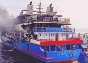 Kebakaran KM Barcelona VA di Laut Talise: Evakuasi Besar-Besaran, Kemenhub Turun Tangan