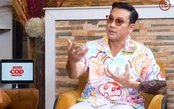 Denny Sumargo klarifikasi soal tudingan memihak dalam konflik Erika Carlina dan DJ Panda yang mencuat usai podcast kontroversialnya tayang.