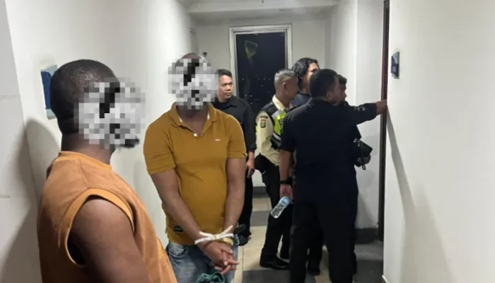 Terungkap! 9 WNA Dideportasi Usai Terlibat Sindikat “Love Scamming” di Jakarta dan Bali, Ratusan Gadget Disita