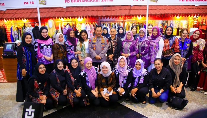 Kapolri Tinjau Bazar Bhayangkari 2025: 548 Stand UMKM Berkumpul, Gaungkan Semangat Kemandirian Ekonomi Bangsa