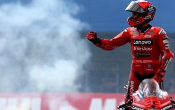 Marc Marquez rayakan kemenangan di Sprint Race MotoGP Jerman usai duel dramatis dengan Marco Bezzecchi