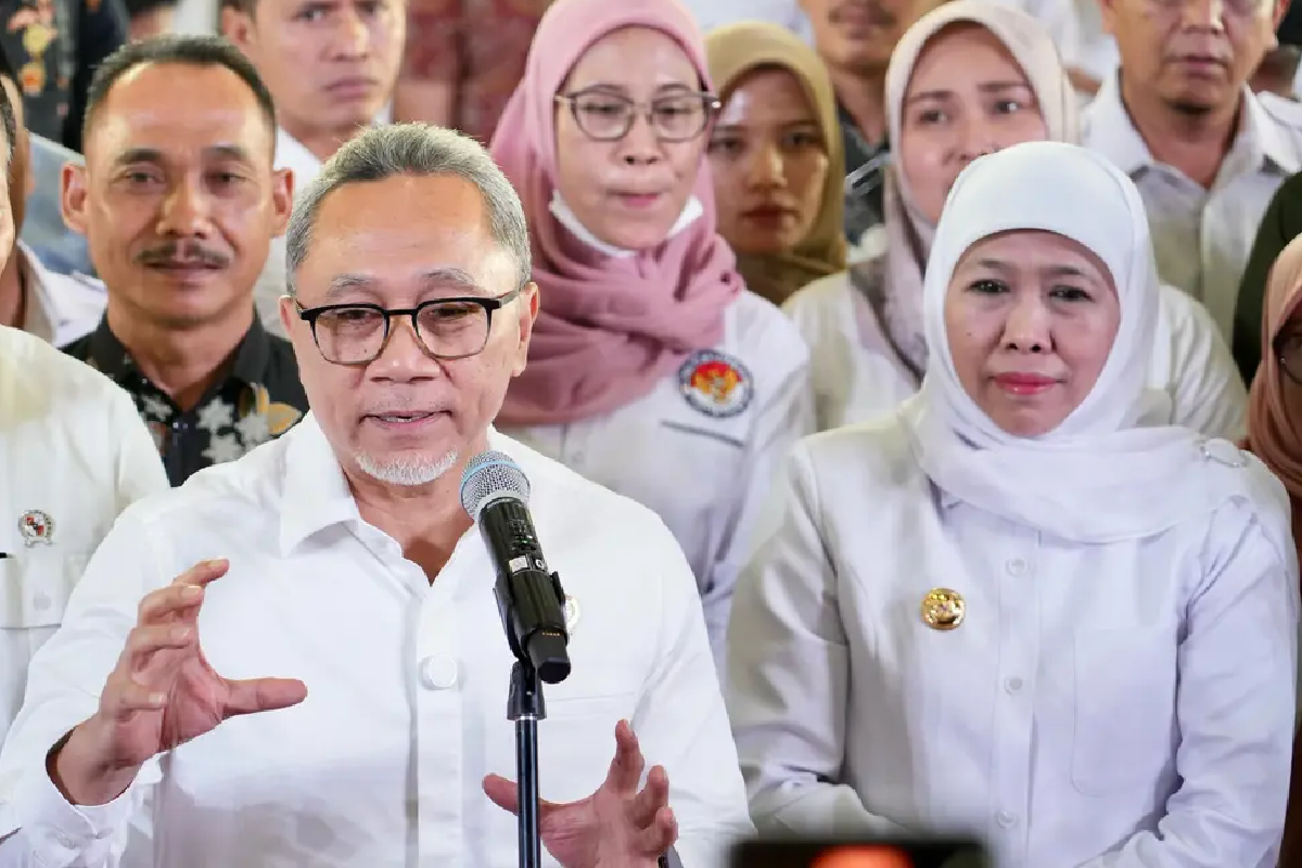 Menteri Zulkifli Hasan saat kunjungan kerja ke Mataram umumkan penempatan PPPK di Koperasi Desa Merah Putih untuk memperkuat ekonomi rakyat.