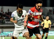 Duel Penalti Madura United vs Persita Berakhir Imbang 1-1, Laskar Sape Kerrab Gagal Maksimalkan Kandang