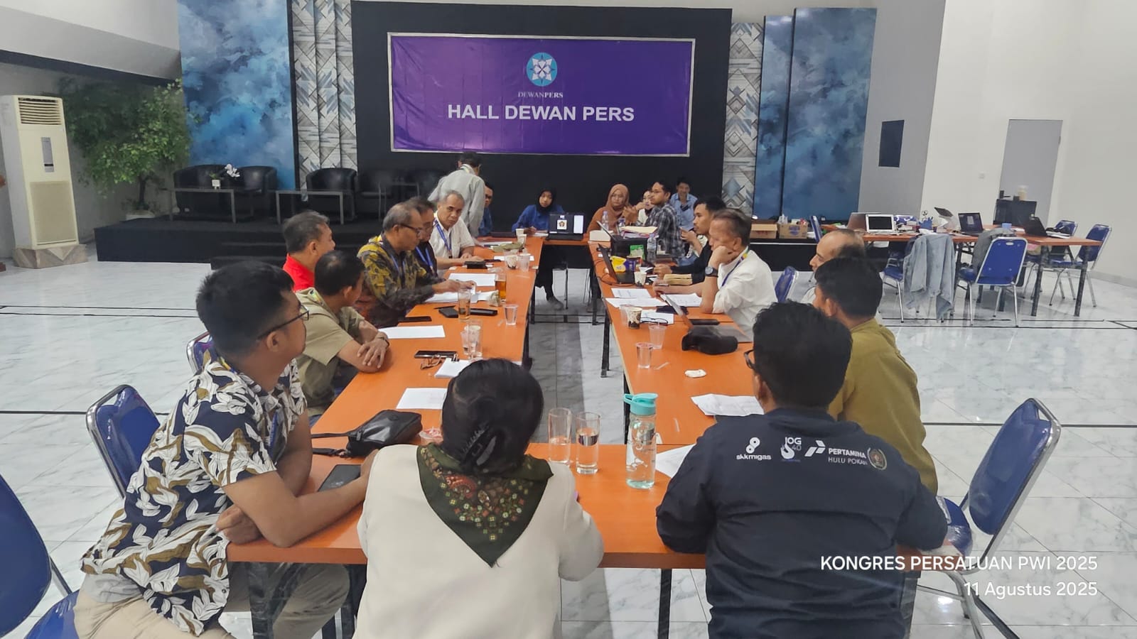 Ratusan peserta bersiap hadiri Kongres Persatuan PWI 2025 di Cikarang, Presiden Prabowo dijadwalkan buka acara besar insan pers nasional.