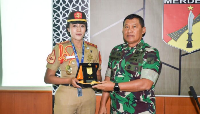 Brigjen Wakhyono Sambut Audiensi Taruna AAL