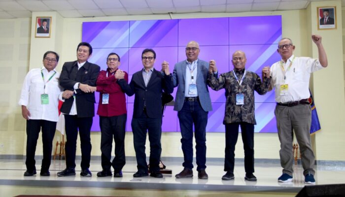 Munir Nahkodai PWI Pusat, Atal Pimpin Dewan Kehormatan, Konflik Dua Tahun Resmi Berakhir di Kongres Cikarang