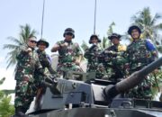 Mayjen Suhardi Tinjau Langsung Latihan Menembak Ranpur Kikav 10