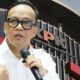 Wamenaker Immanuel Ebenezer digiring petugas KPK usai penangkapan, sejumlah mobil mewah dan motor Ducati turut disita sebagai barang bukti.