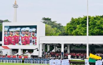 Paskibraka dan pengisi acara mengikuti gladi bersih HUT ke-80 RI di Istana Merdeka, Kamis (14/8/2025), menunjukkan semangat nasionalisme generasi muda.