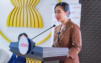 Wamenpar Ni Luh Puspa memberikan sambutan dalam Sosialisasi Wonderful Indonesia Awards, Rabu (13/8/2025), dihadiri perwakilan Dinas Pariwisata seluruh Indonesia.