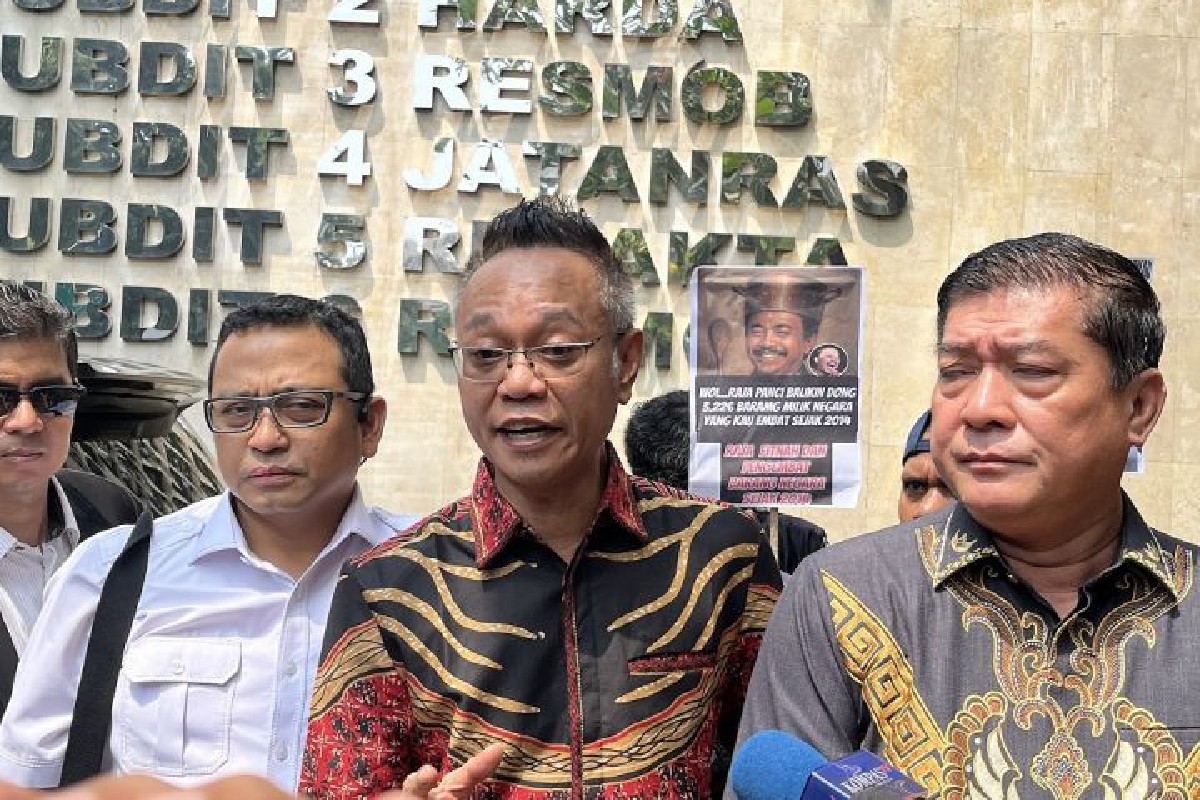 Penyidik Polda Metro Jaya periksa saksi pelapor kasus dugaan ijazah palsu Presiden Jokowi, kasus telah naik ke tahap penyidikan.