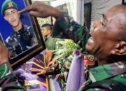 Tangis Ayah Prada Lucky: Baru Dua Bulan Jadi Tentara, Kini Pulang dalam Peti
