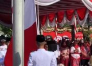Insiden Bendera Terbalik Warnai Upacara HUT ke-80 RI di Balai Kota Surabaya