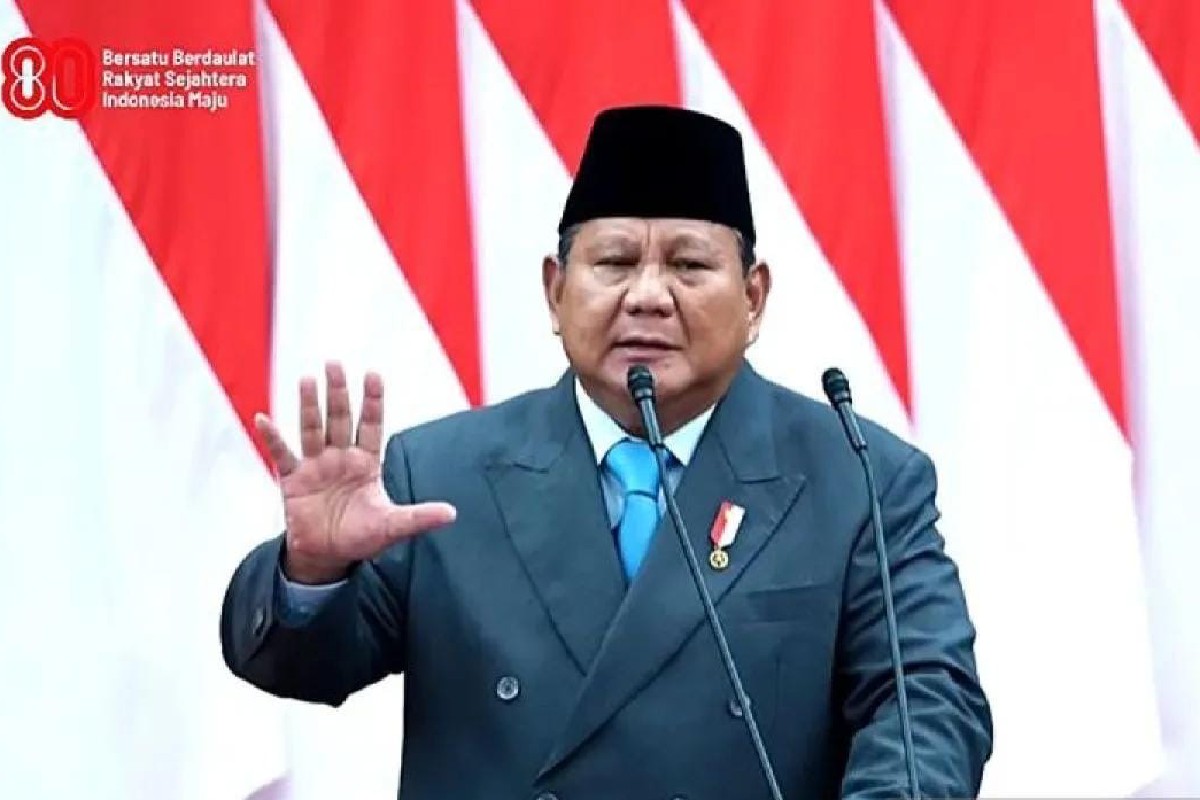 Presiden Prabowo Subianto memaparkan keberhasilan Program Makan Bergizi Gratis yang menyasar 82 juta anak dan menciptakan ratusan ribu lapangan kerja.