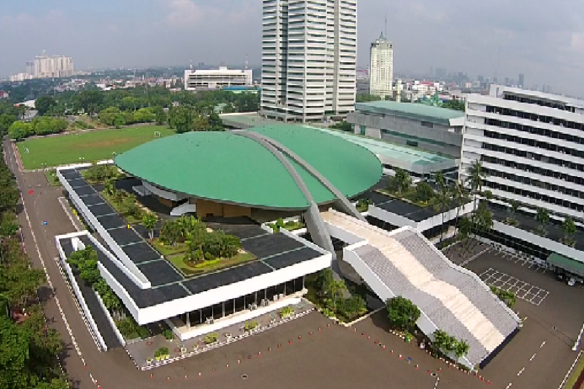 Gedung DPR RI di Senayan jadi sorotan usai mencuat isu fasilitas sewa rumah anggota DPR senilai Rp50 juta per bulan.