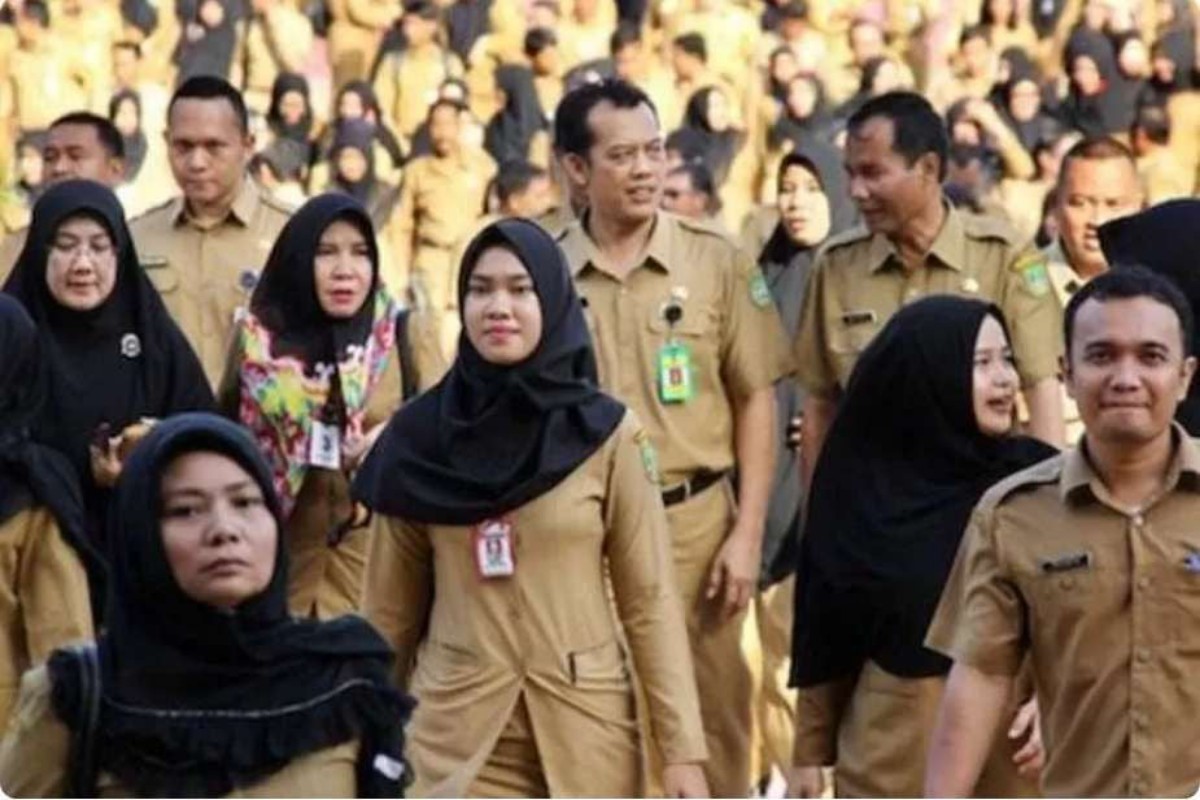 Guru honorer menunggu janji kesejahteraan meski anggaran pendidikan mencapai Rp757,8 triliun.
