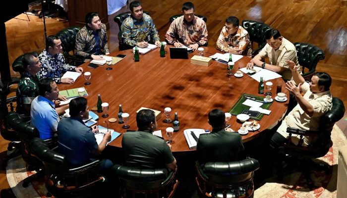 Presiden Prabowo Kumpulkan Jenderal di Hambalang, Sinyal Darurat Pertahanan?