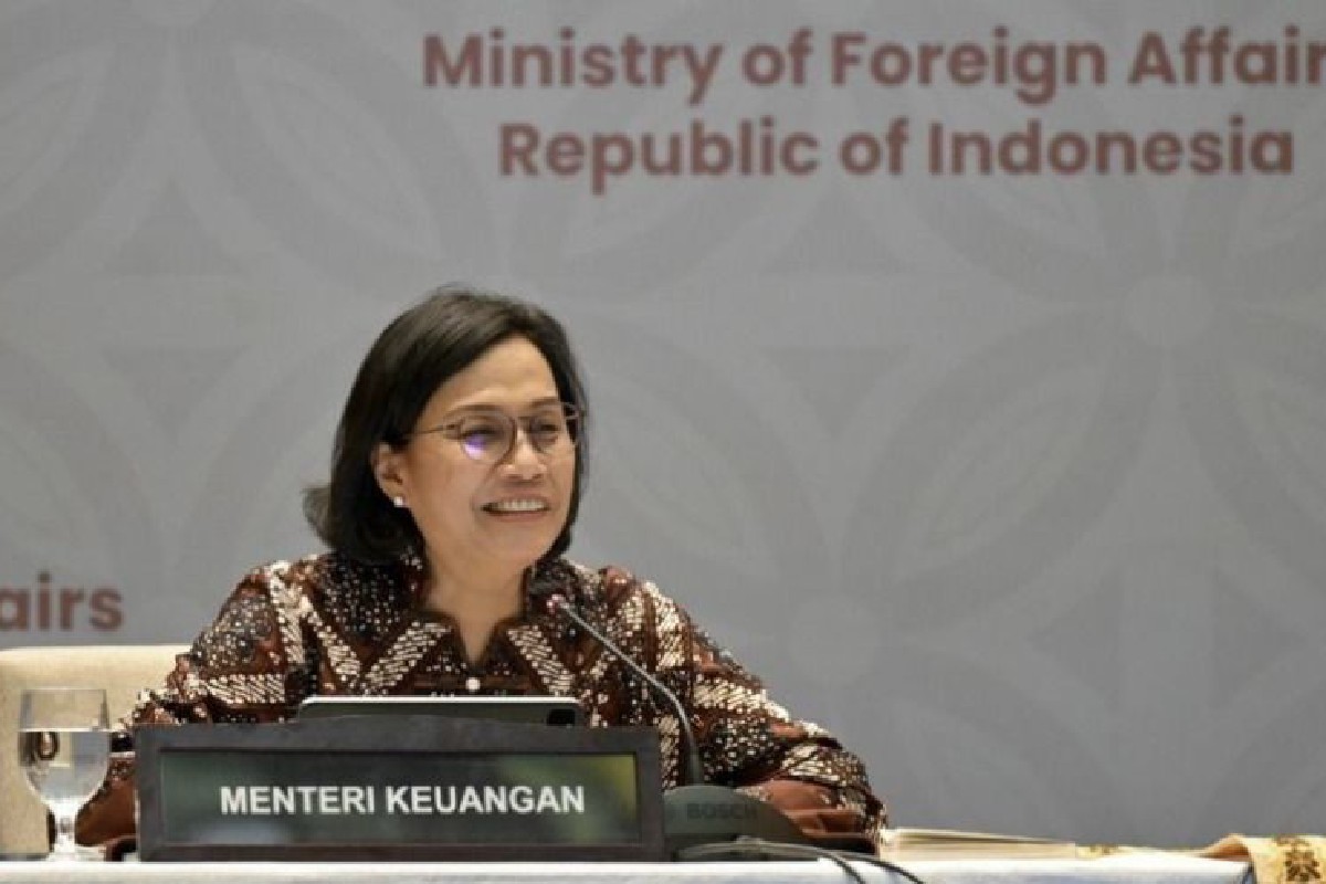 Menteri Keuangan Sri Mulyani menyampaikan strategi stimulus ekonomi Rp10,8 triliun untuk dorong belanja rumah tangga dan transportasi pada triwulan III 2025.