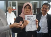 UGM Tolak Fasilitasi Peluncuran Buku Jokowi’s White Paper, Roy Suryo Tetap Gelar Acara di Coffee Shop