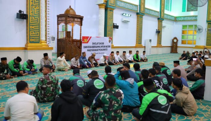 Gaet Forkopimda dan Komunitas Ojol, Letkol Madiyan Helat Salat Gaib dan Doa Bersama