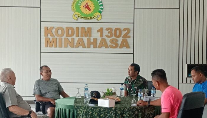 Mayjen Suhardi Komsos dengan Tokoh Masyarakat dan Tokoh Agama di Minahasa