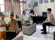 Anggota Komisi III DPR RI Martin Tumbelaka Sambangi Mapolsek Kakas Temui Sahabat Lamanya